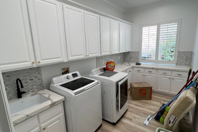 Example of a laundry room design in Las Vegas