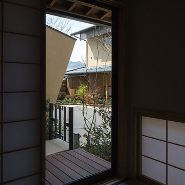 ＢＲＥＥＺＥ　ＣＯＵＲＴ　参番館