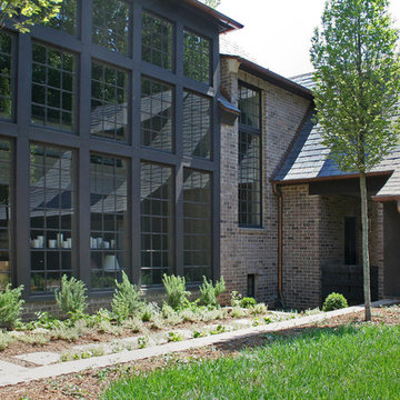 New Jacobean Tudor