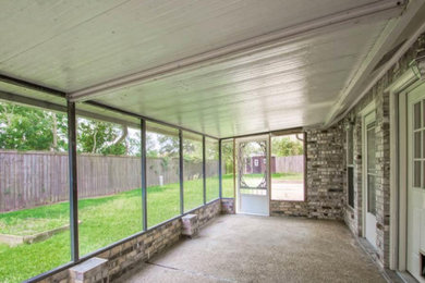 Inspiration for a timeless patio remodel in New Orleans