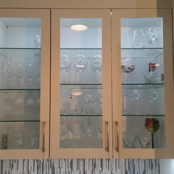 Two Tone High Gloss Kitchen in Downtown St. Pete