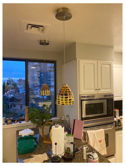 Trying to Identify Light Fixture Manufacturer