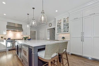 Inspiration for a transitional kitchen remodel in New York