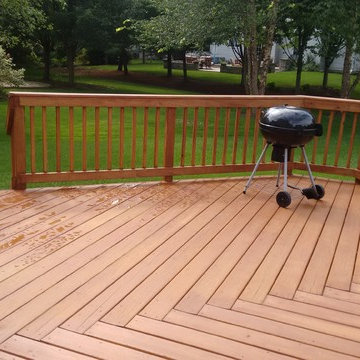 Wood Deck Design in Lindenhurst, IL
