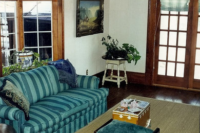 Example of a family room design in Columbus