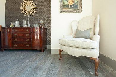 Example of a classic dining room design in Austin
