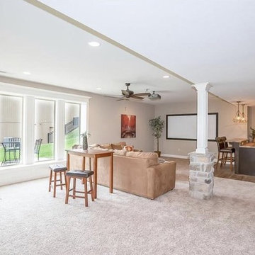 Reverse 1.5 Story home in Stone Canyon, Blue Springs, MO (6SC)