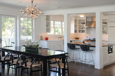 Dining room - transitional dining room idea in San Francisco