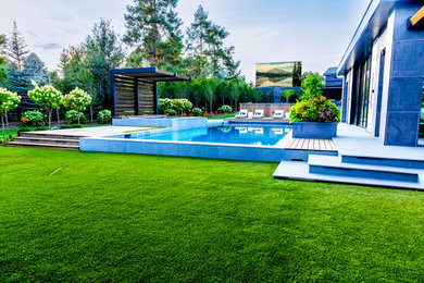 Example of a trendy pool design in Denver