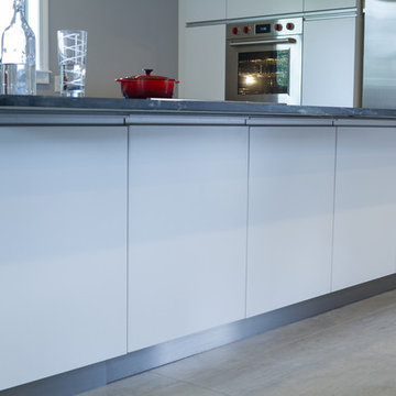 Sleek & Inspiring Professional Kitchen