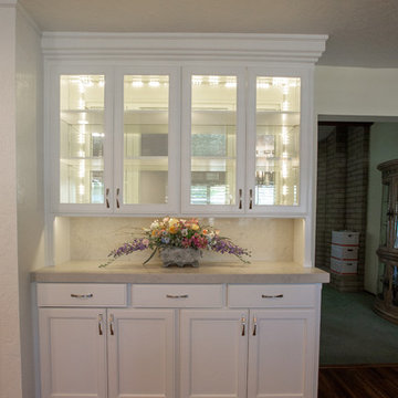 Contemporary Kitchen Remodel in Modesto (kC Marlboro Place)