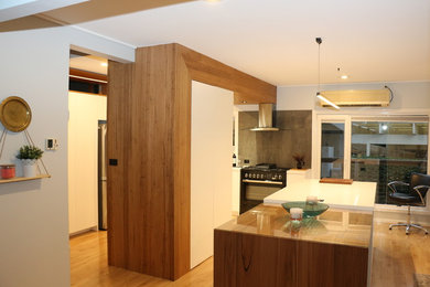 Modern kitchen in Canberra - Queanbeyan.