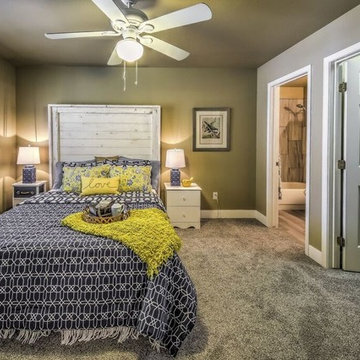 Sullivan Homes Staging: Columbia Village - photo credit: Charles Hoffman