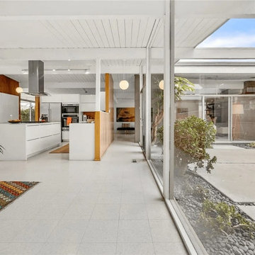 Hallway | Orange Oasis - Fairhaven Eichler Orange, CA