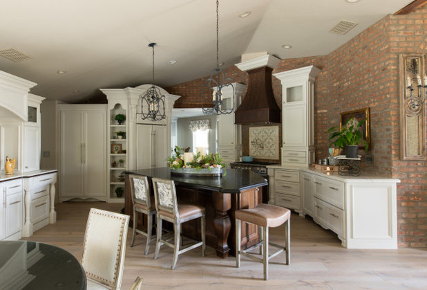 Kitchen by Wendy Glaister Interiors