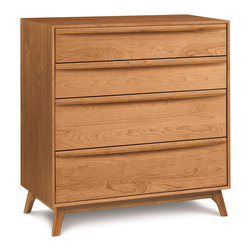 Catalina Cherry 4 Drawer Chest - Dressers