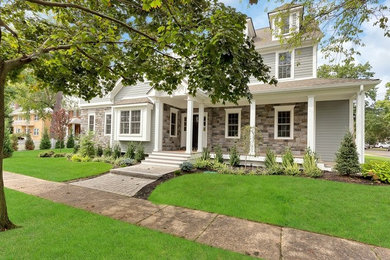 Inspiration for a timeless exterior home remodel in New York