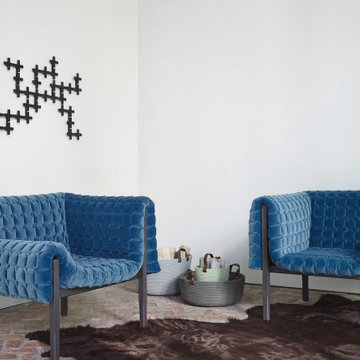 Modern Sofas and Lounge Chairs