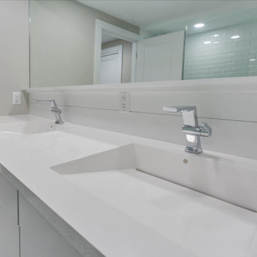 Modern Double Vanity with Large Mirror