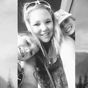 Amber Alexander's photo