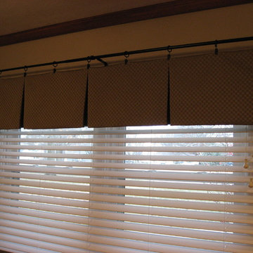 Box Pleat Valance mounted on a pole