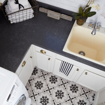 Metropolis Dark Laundry Room