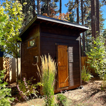 Tall Backyard Sauna - Lake Tahoe