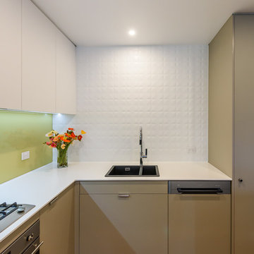 Collingwood Kitchen & Powder Room