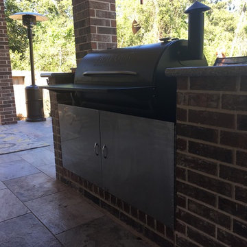 Outdoor Kitchen