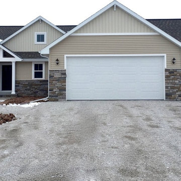 Thornberry - Cherrywood Drive (2016 HBAFC Winter Parade Home)