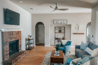 Example of a minimalist living room design
