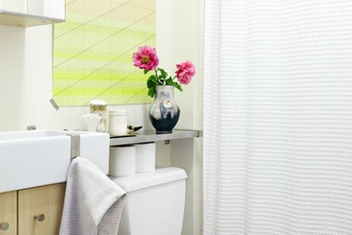 Inspiration for a scandinavian bathroom remodel in New York