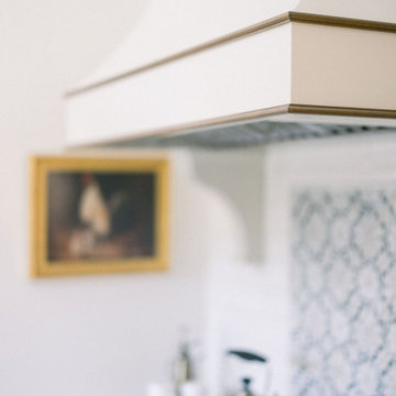 The Shabby-Chic Charmer