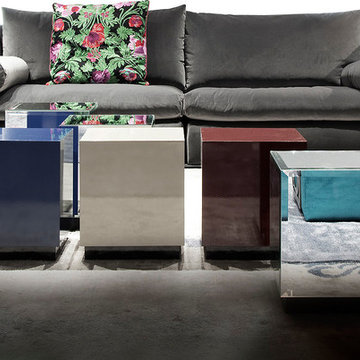 Selling: Lips Sofa, Riflesso Side Table