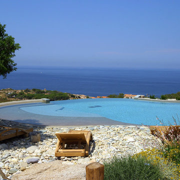 Piscines à débordement
