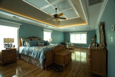 Inspiration for a large coastal home design remodel in DC Metro