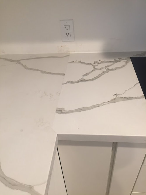 Countertop seam