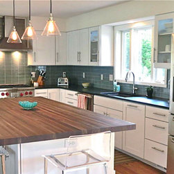 Lush 3x6 Glass Subway Tile Installations - タイル