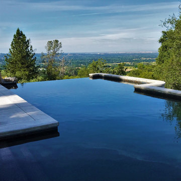 Auburn Vanishing Edge Pool