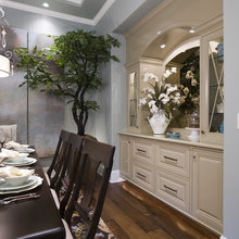 Via Roma dining room