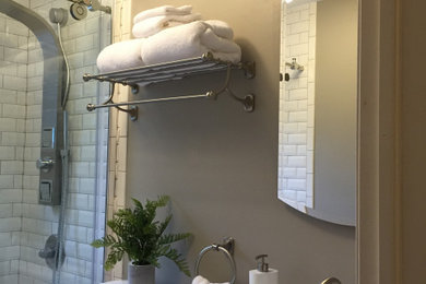 Inspiration for a bathroom remodel in New York