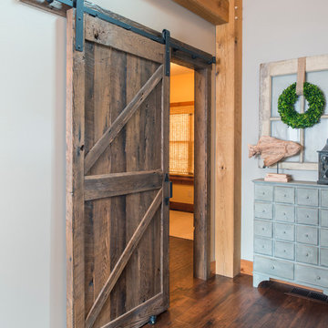 Beautiful lakefront Timber Frame