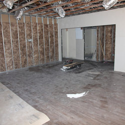 Commercial new construction - Santa Monica - Vinyl Flooring