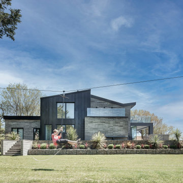Side elevation