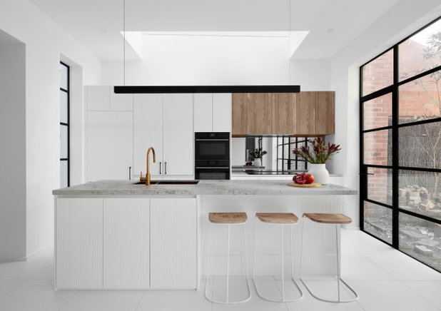 Modern Kitchen by smarterBATHROOMS+