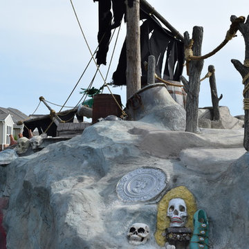 Living Legendary: Pirate Shipwreck Swimming Pool