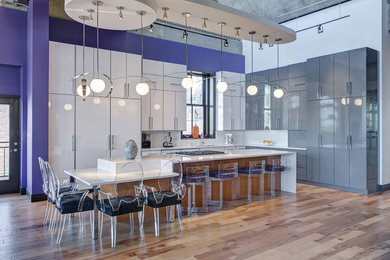 Inspiration for a contemporary kitchen in St Louis.