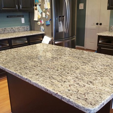 Santa Cecilia Light Kitchen Countertop