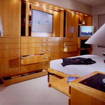 Downtown Bachelor Apartment