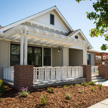 Contemporary Home Combined with Comfortable Elegance